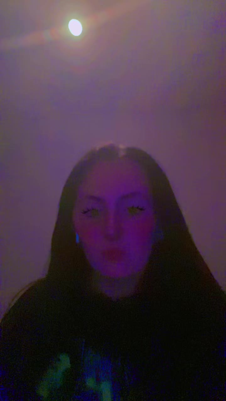 @Chloe