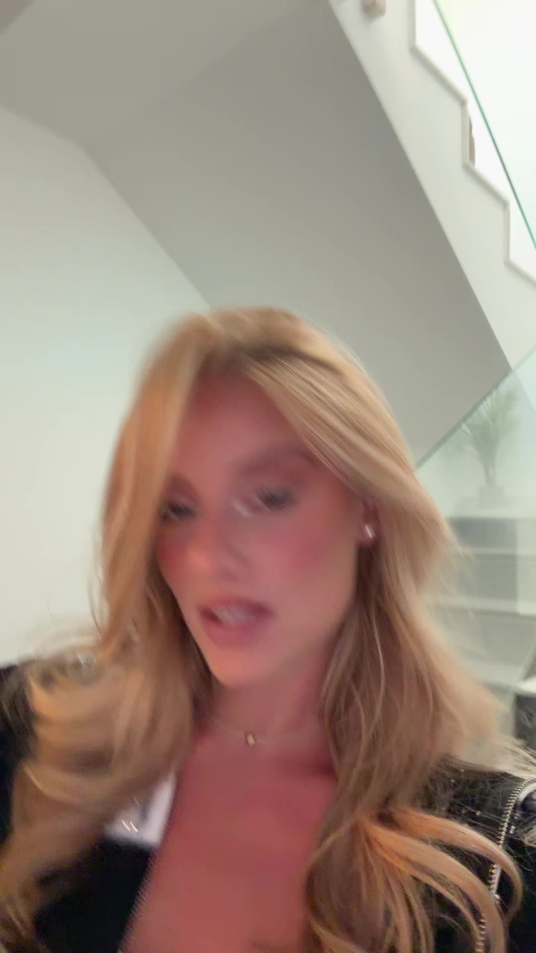 @LIA SIKORA