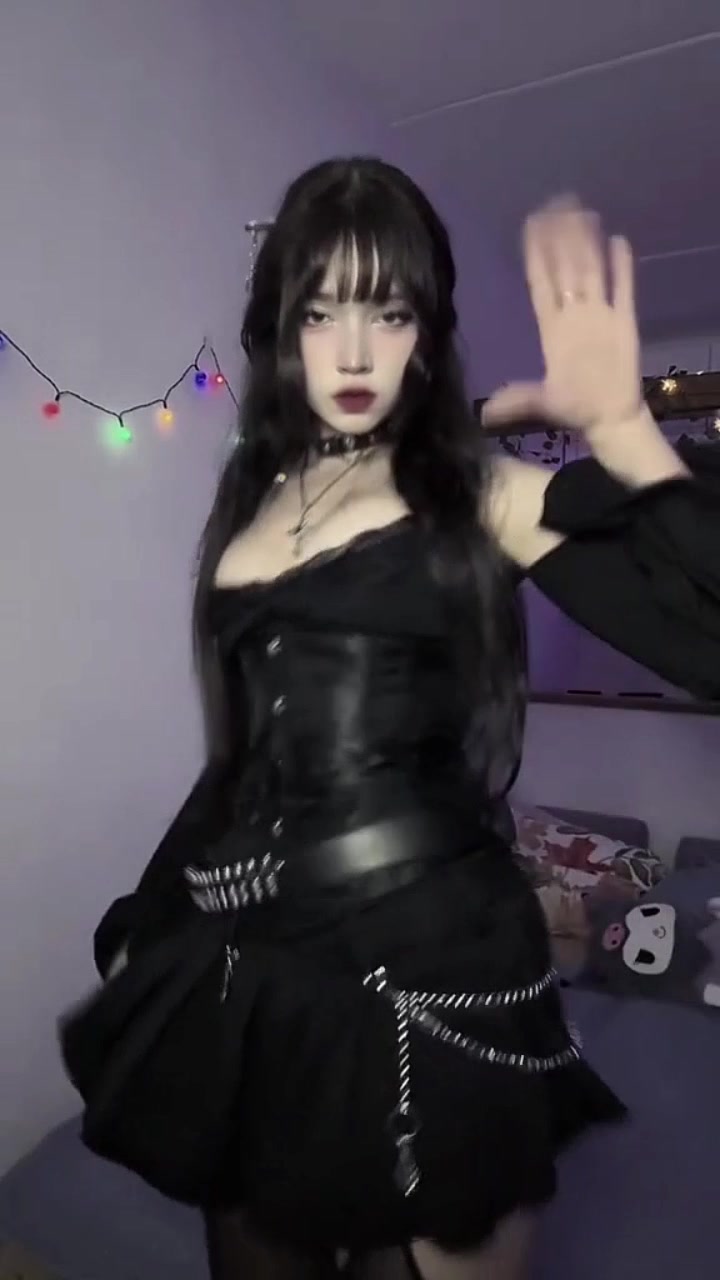 @Nefretta