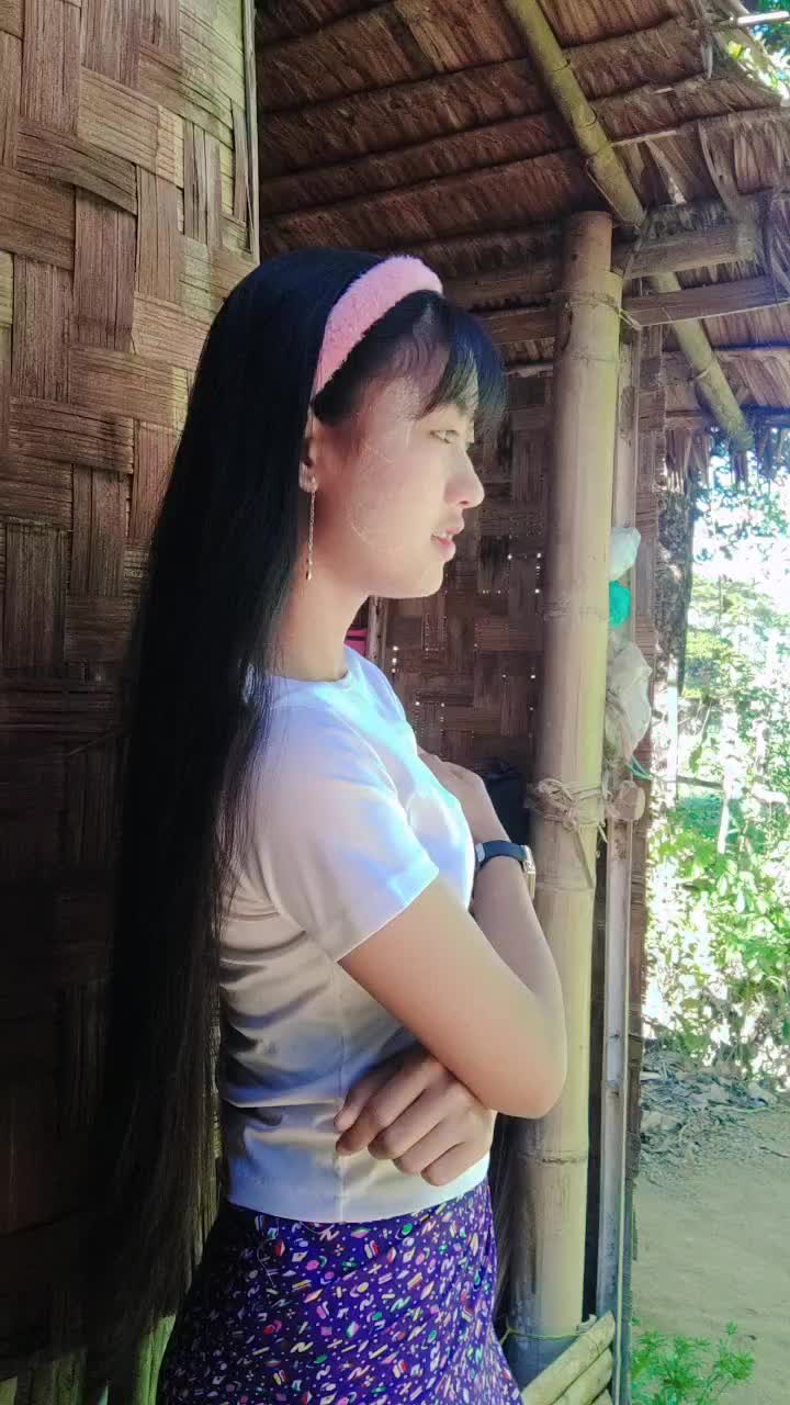 @đšEI THU LAYđš áááŻááźá°áá°ááąá¸đ