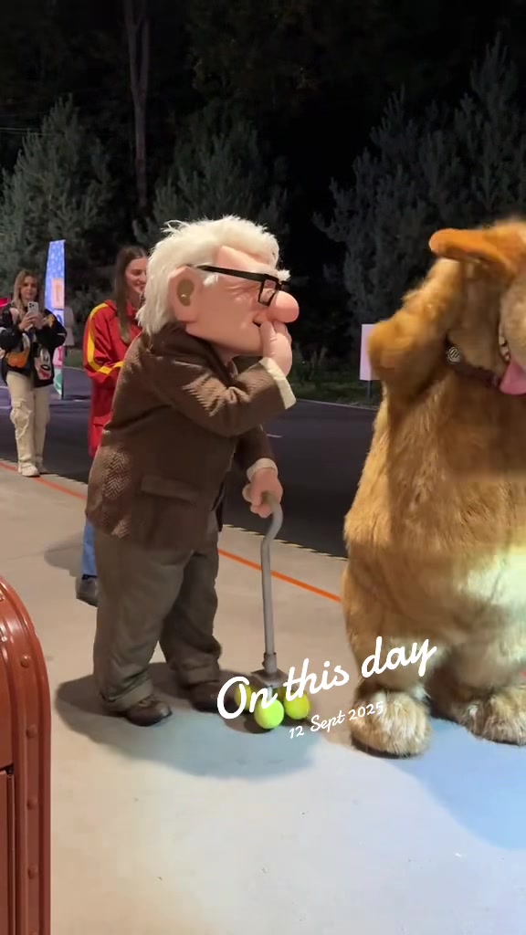 @disneyfamily