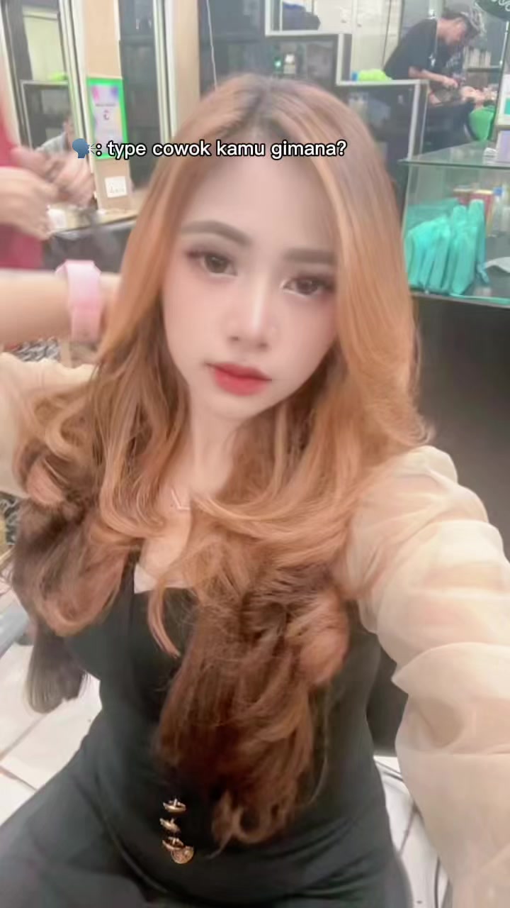 @👑Wanita Idamanmu👅