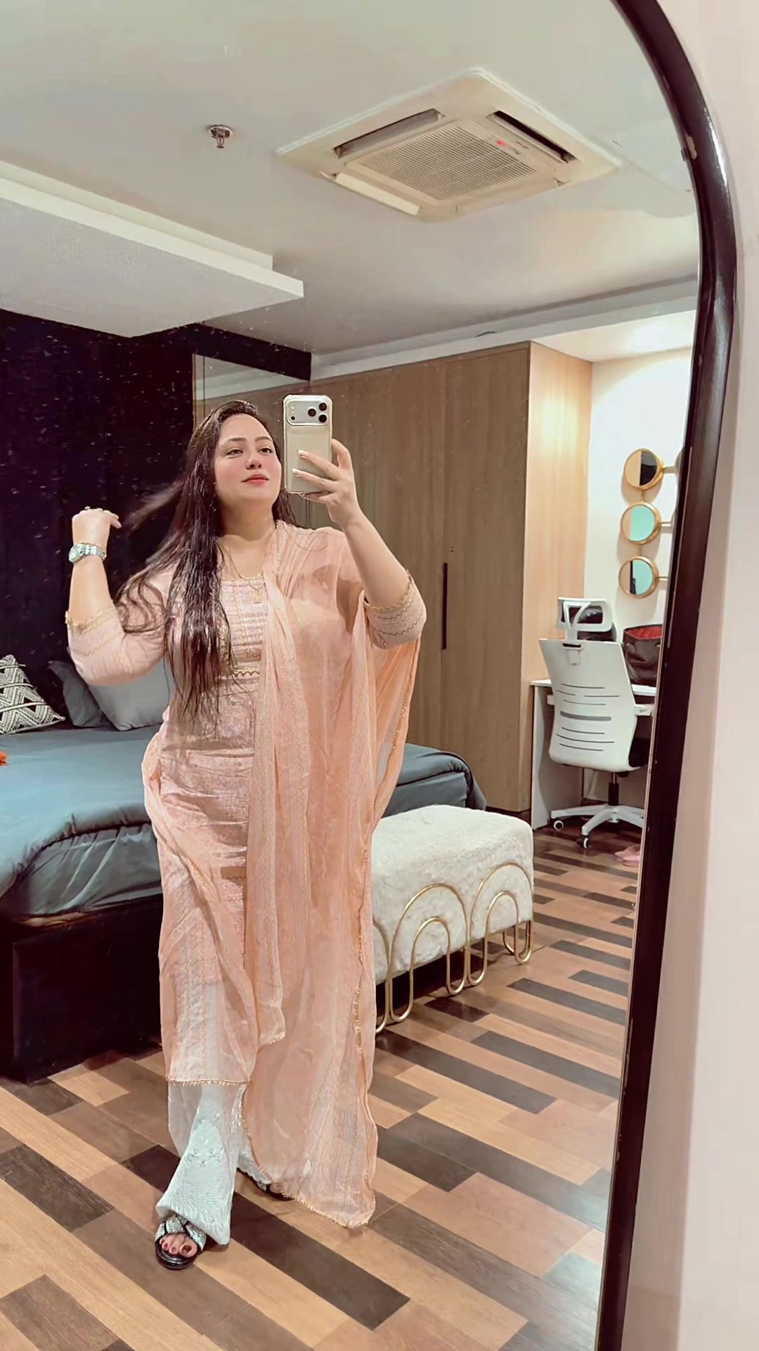 @Amber khan🥀