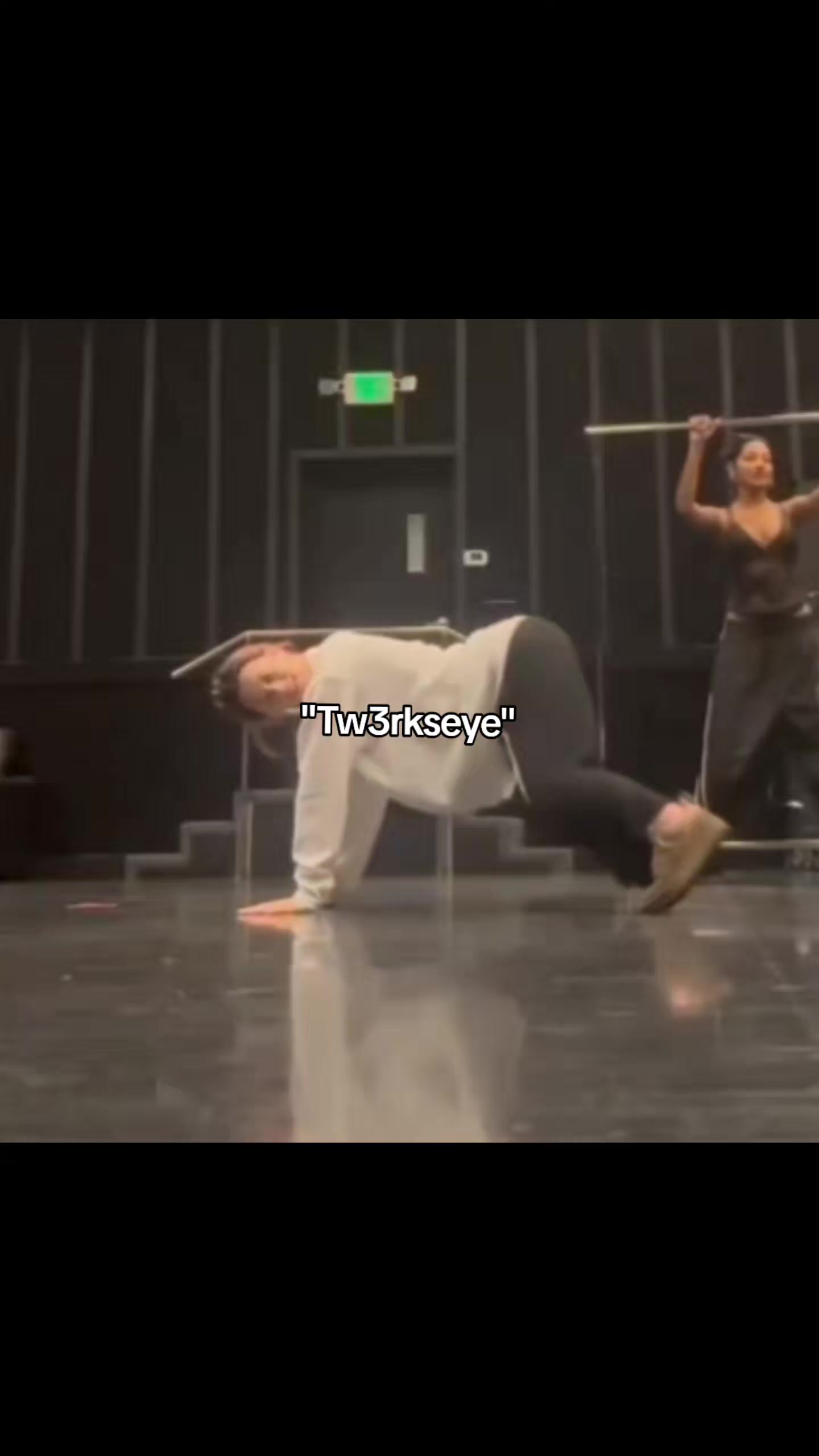 @๐ด๐๐๐
๐๐~