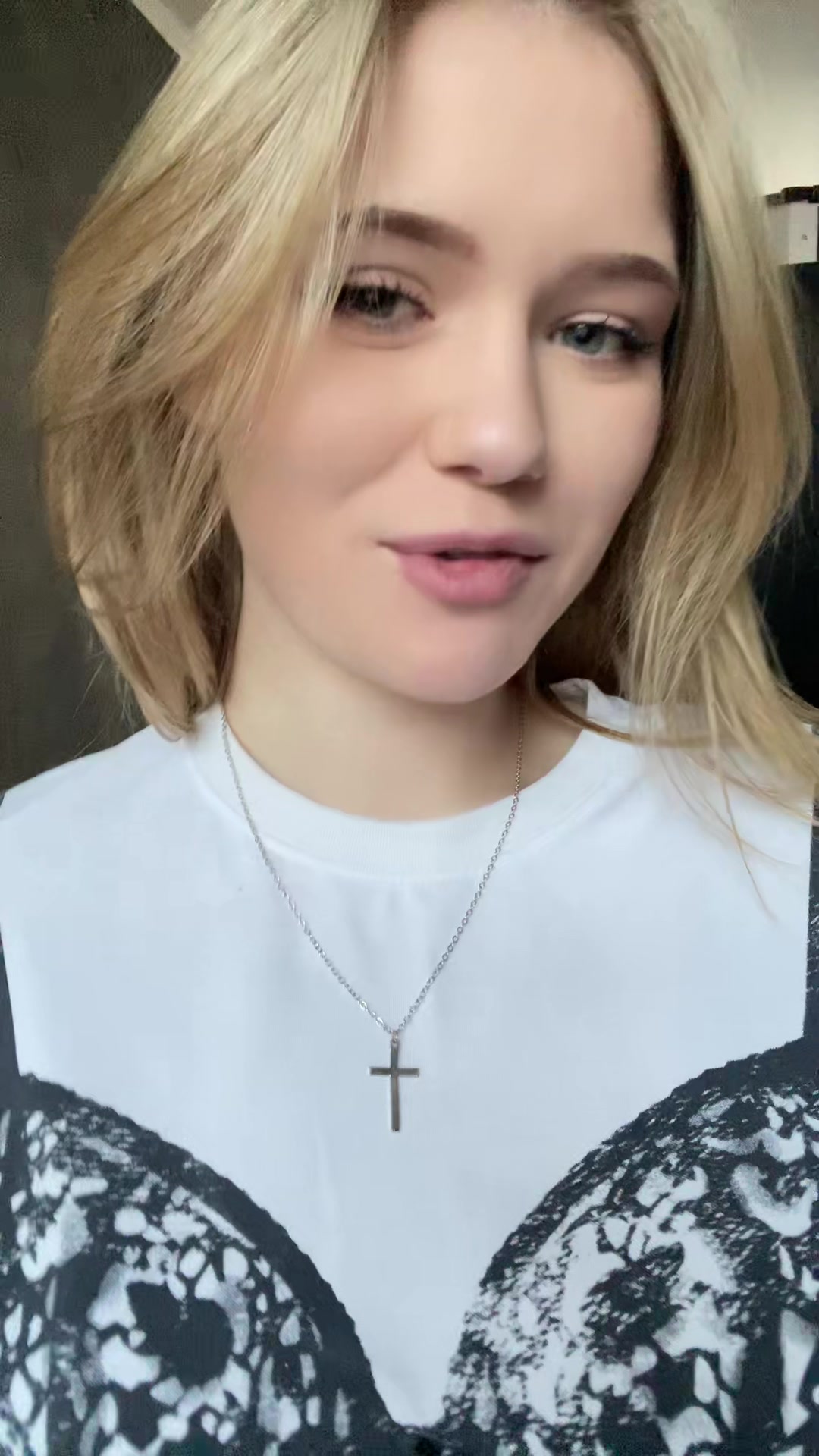 @Kariwepl