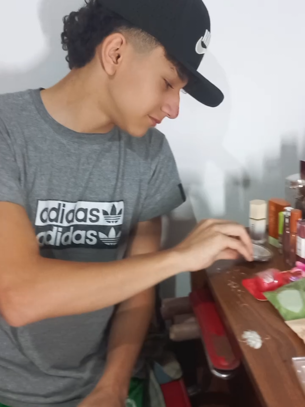 @Ayluu