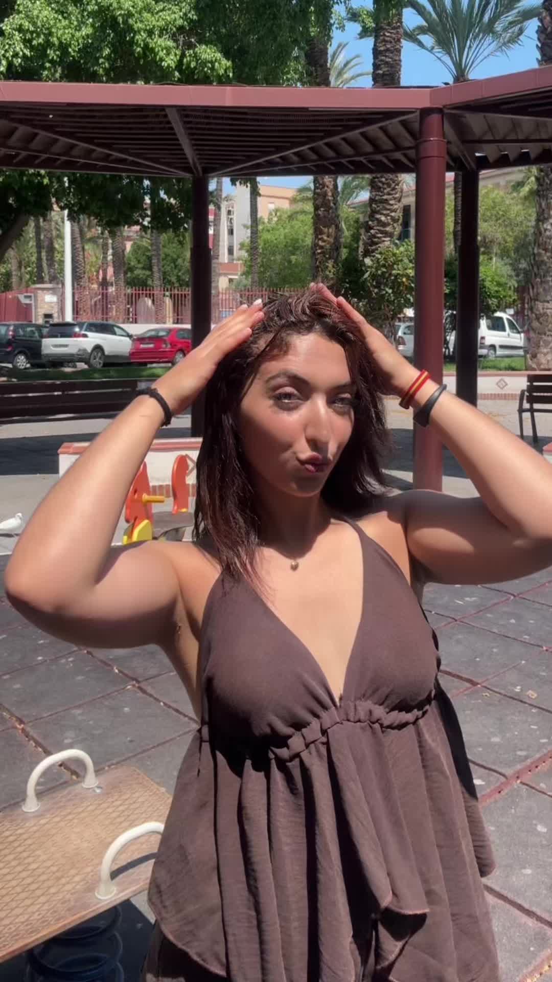 @Aouatif