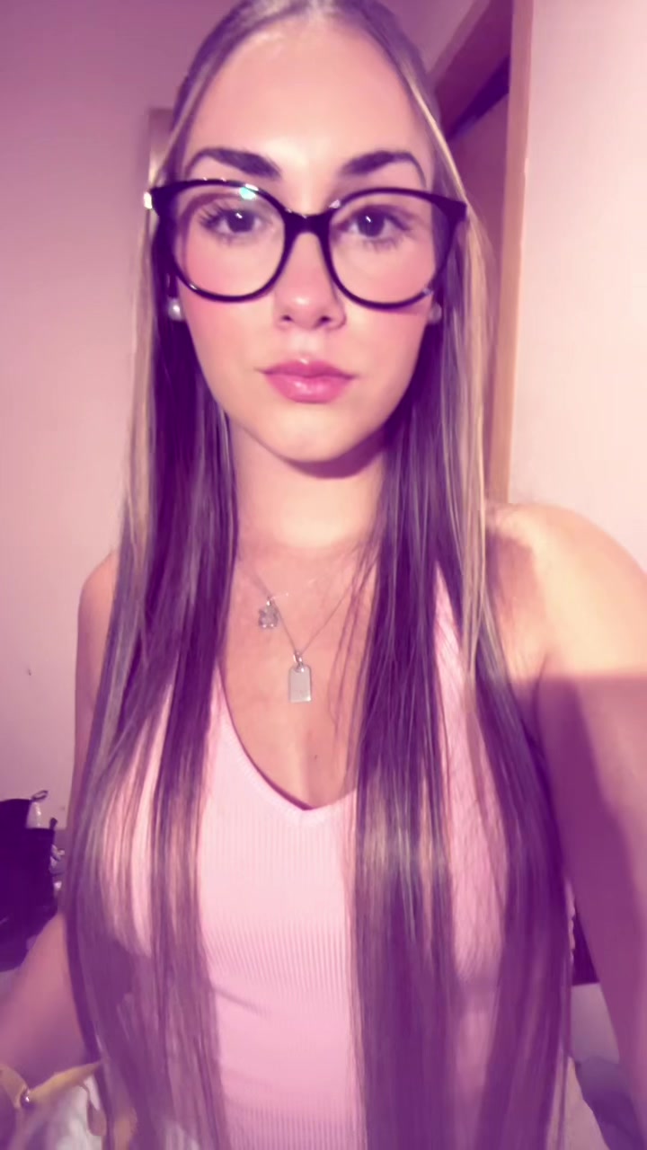 @Claaudiia