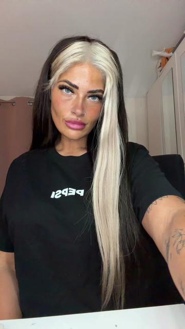 @Shannonpaige🍒🧿
