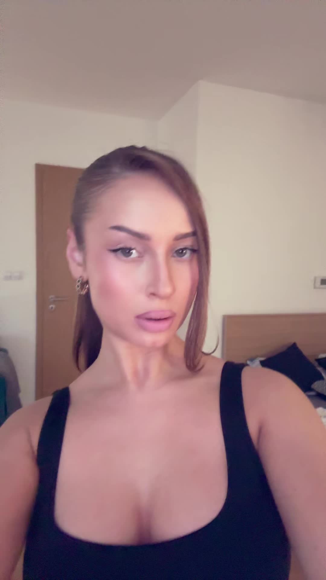 @Arina Kolotey