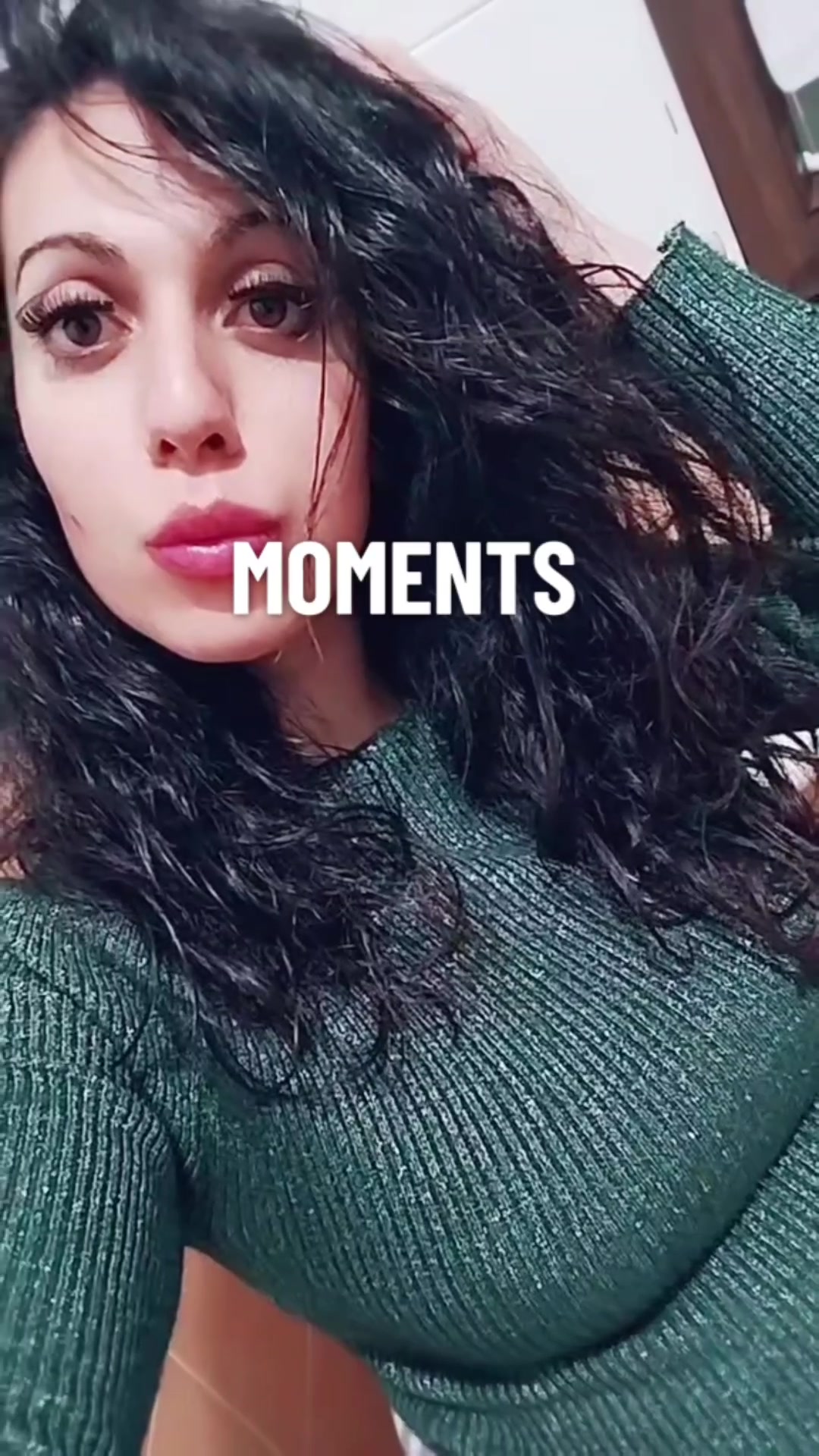 @• Rossella
