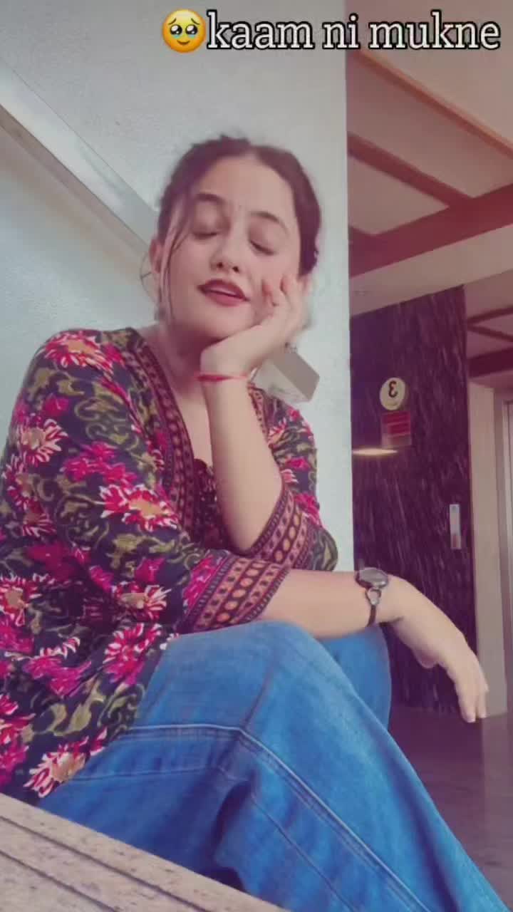 @🦋᭄𝐌ᴬᴺᴼ🖤