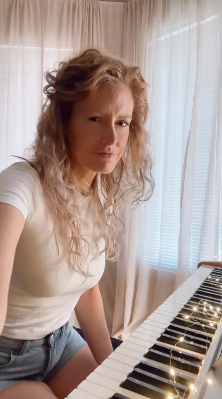 @RIS | Online Piano Coach