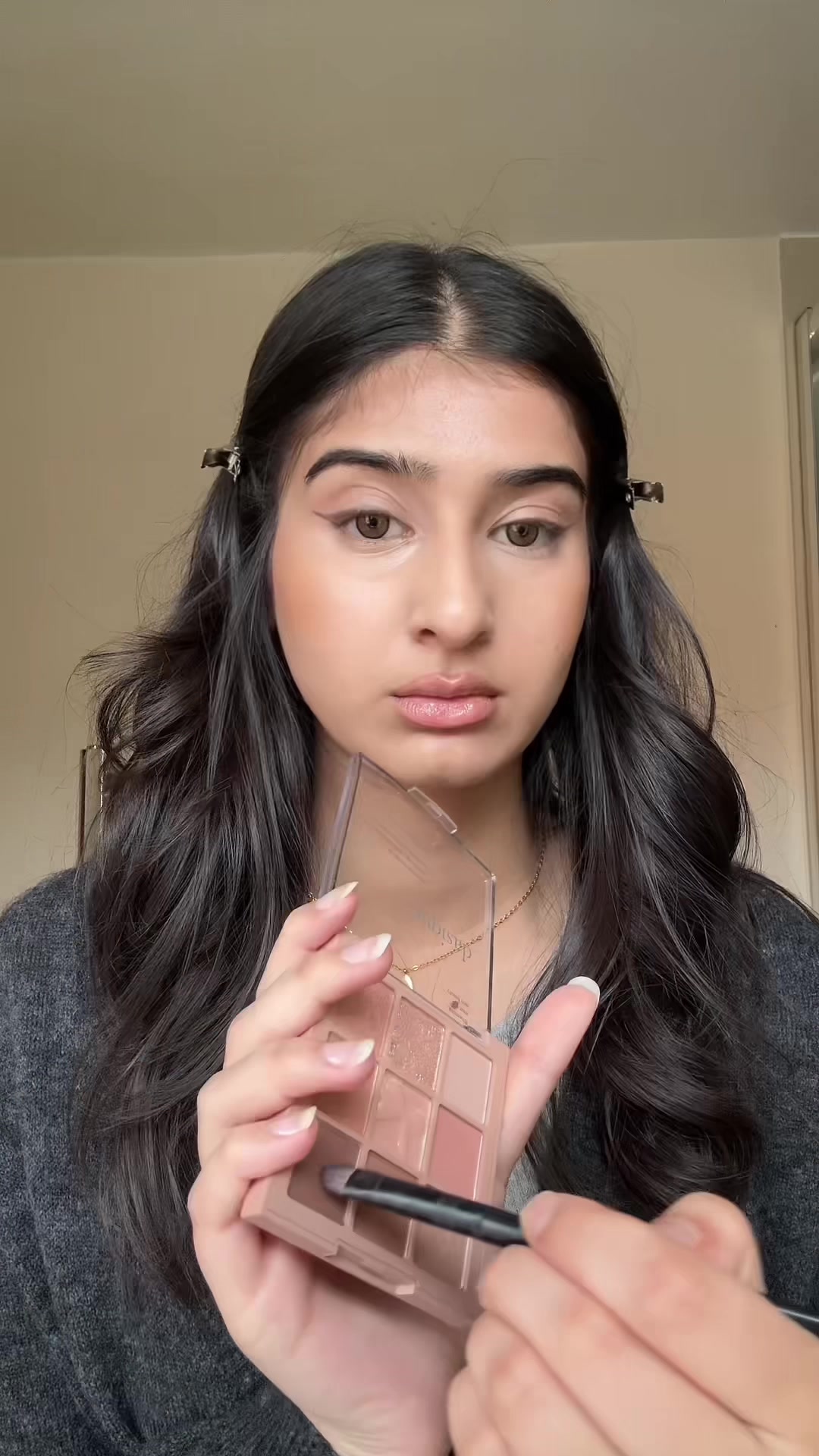 @looksbyrj