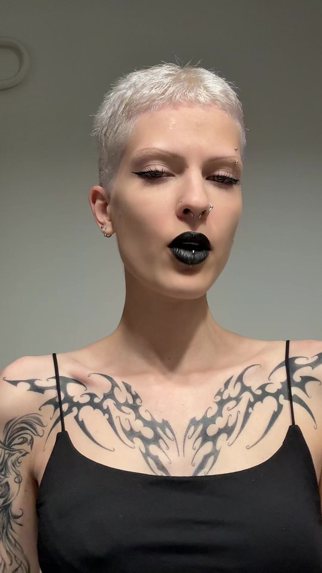 @alexiazehn