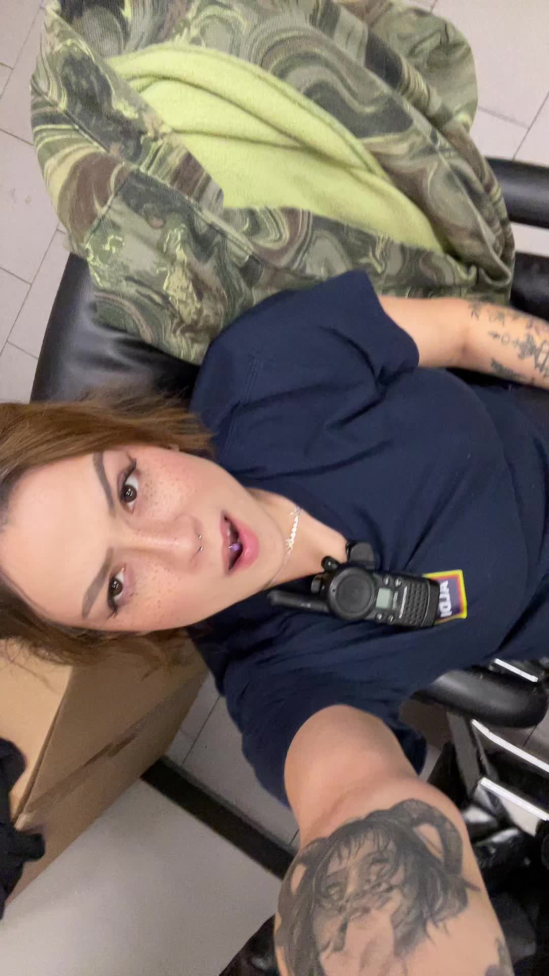 @anessarae