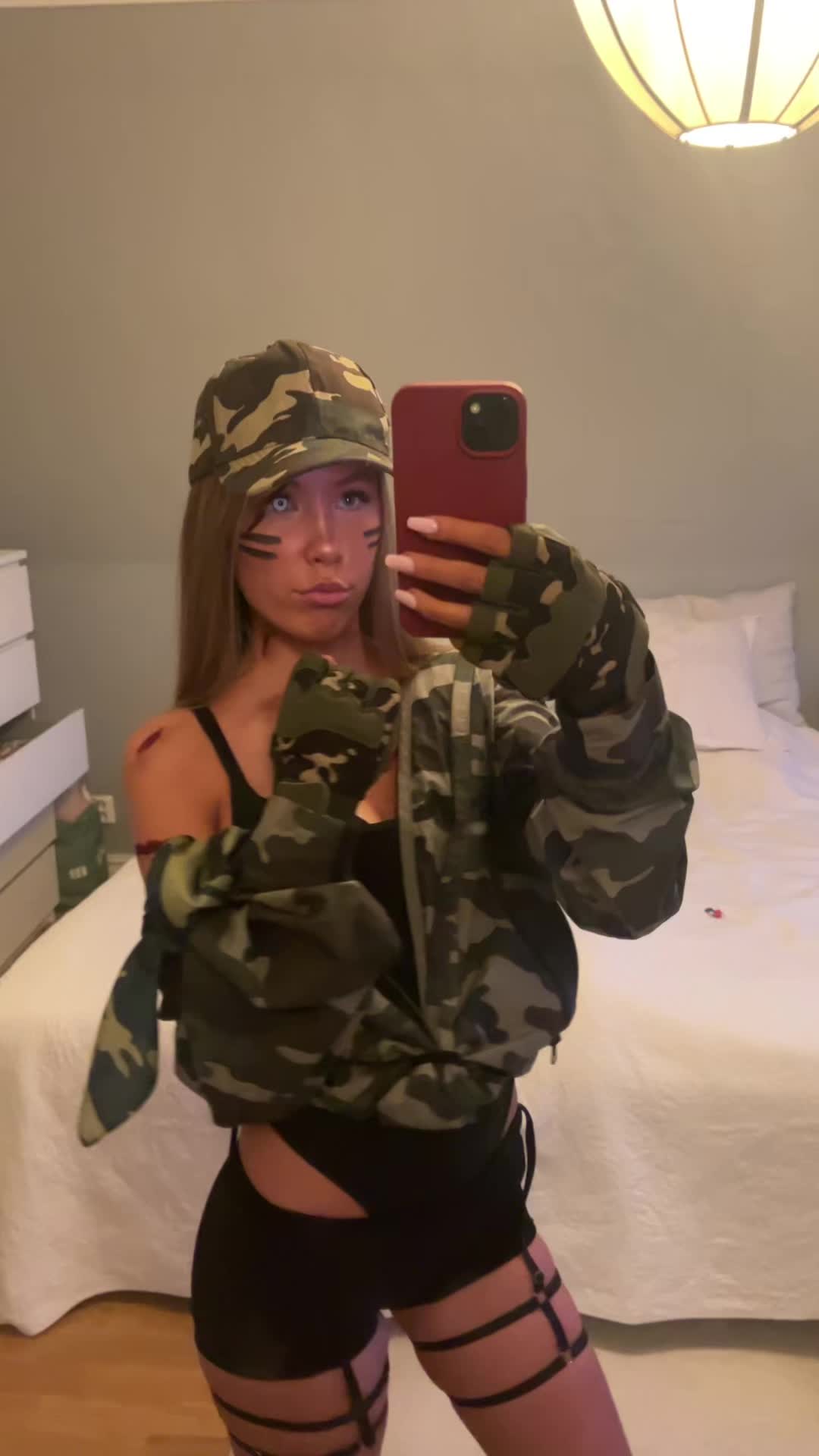 @Juliaa