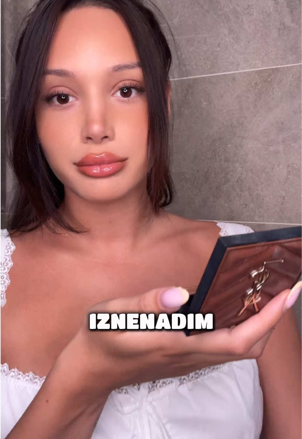 @Nina