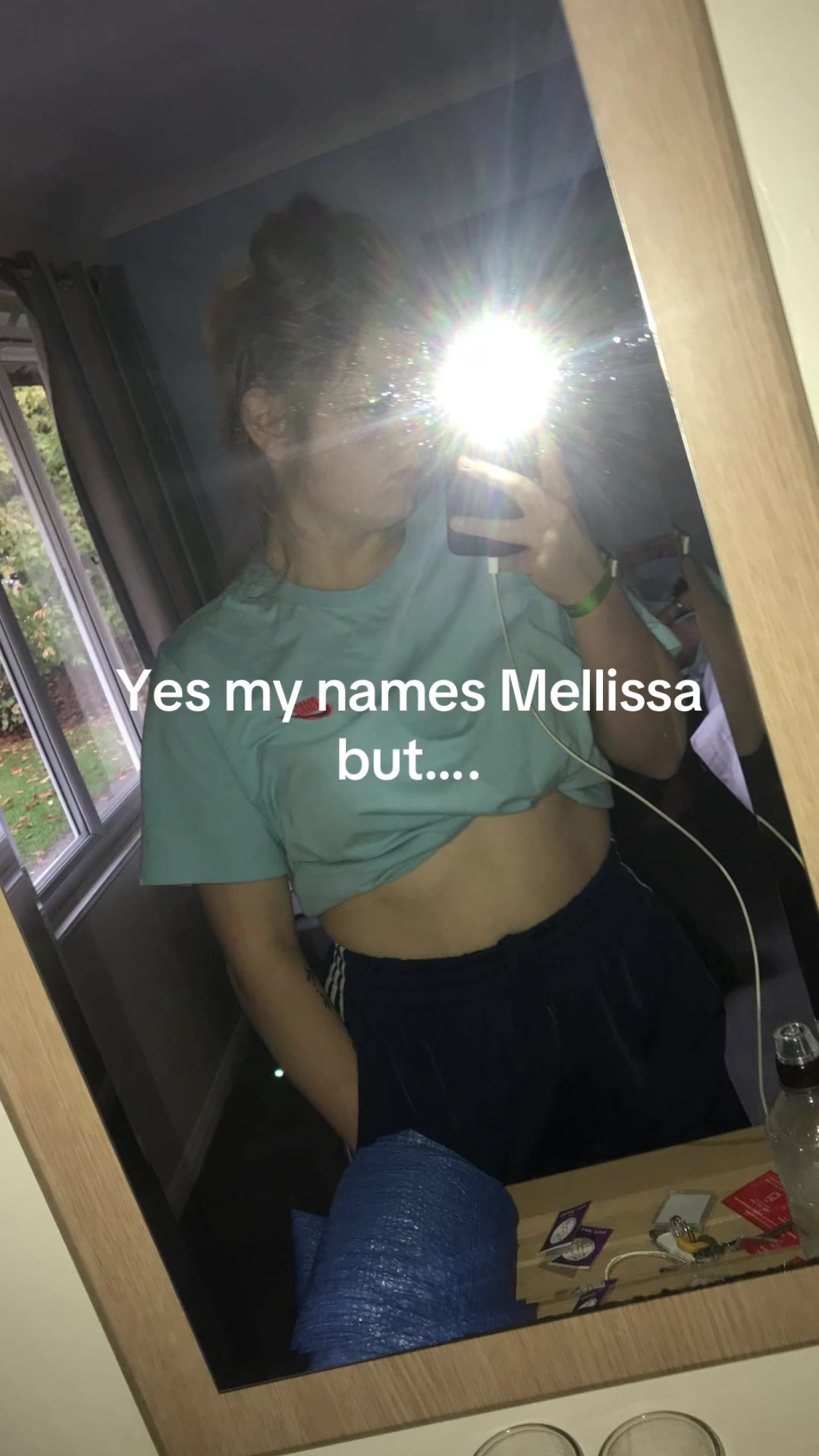 @Mel 🌹🦜
