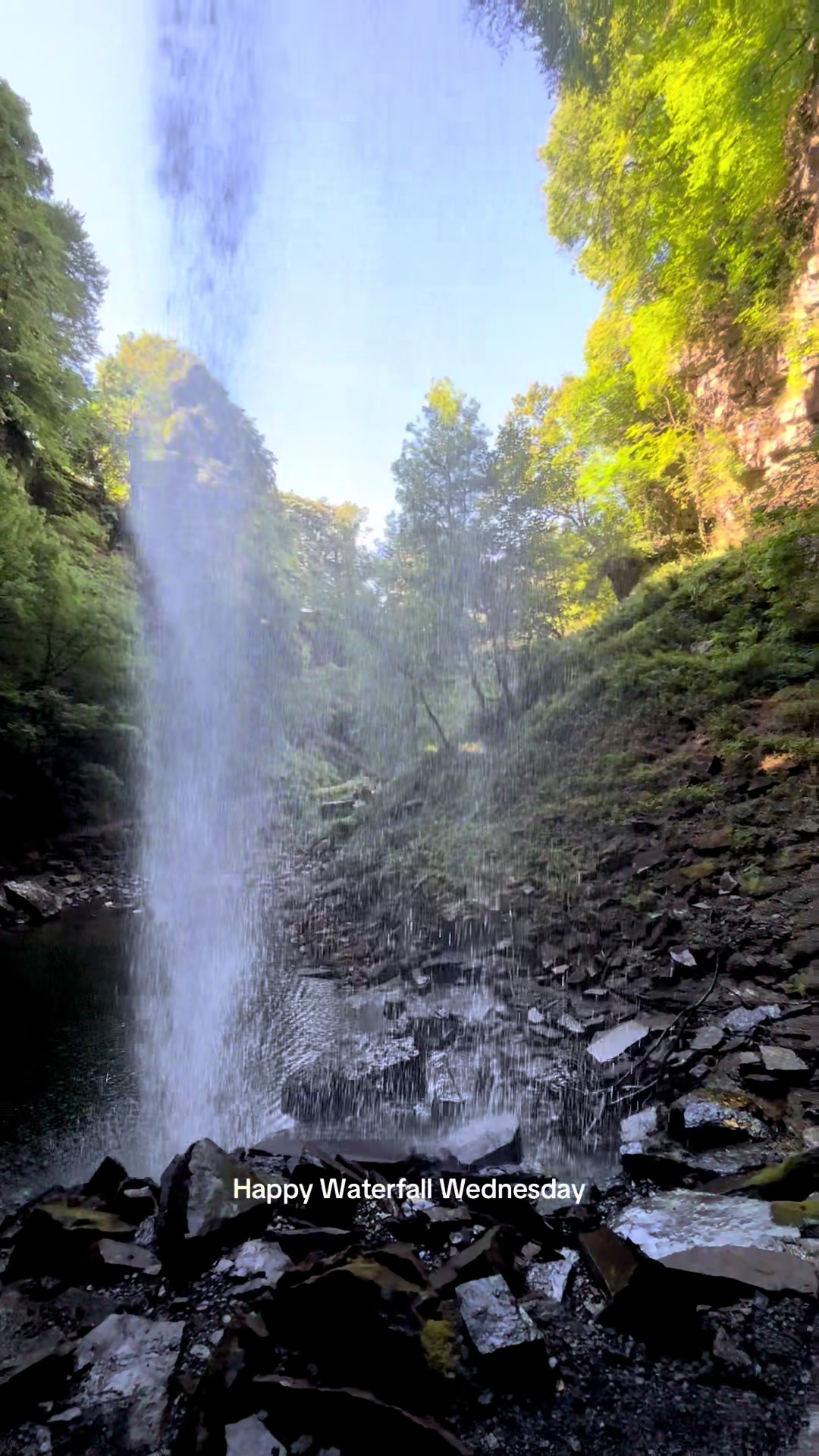 @AdamLinds - Hiking & Outdoors