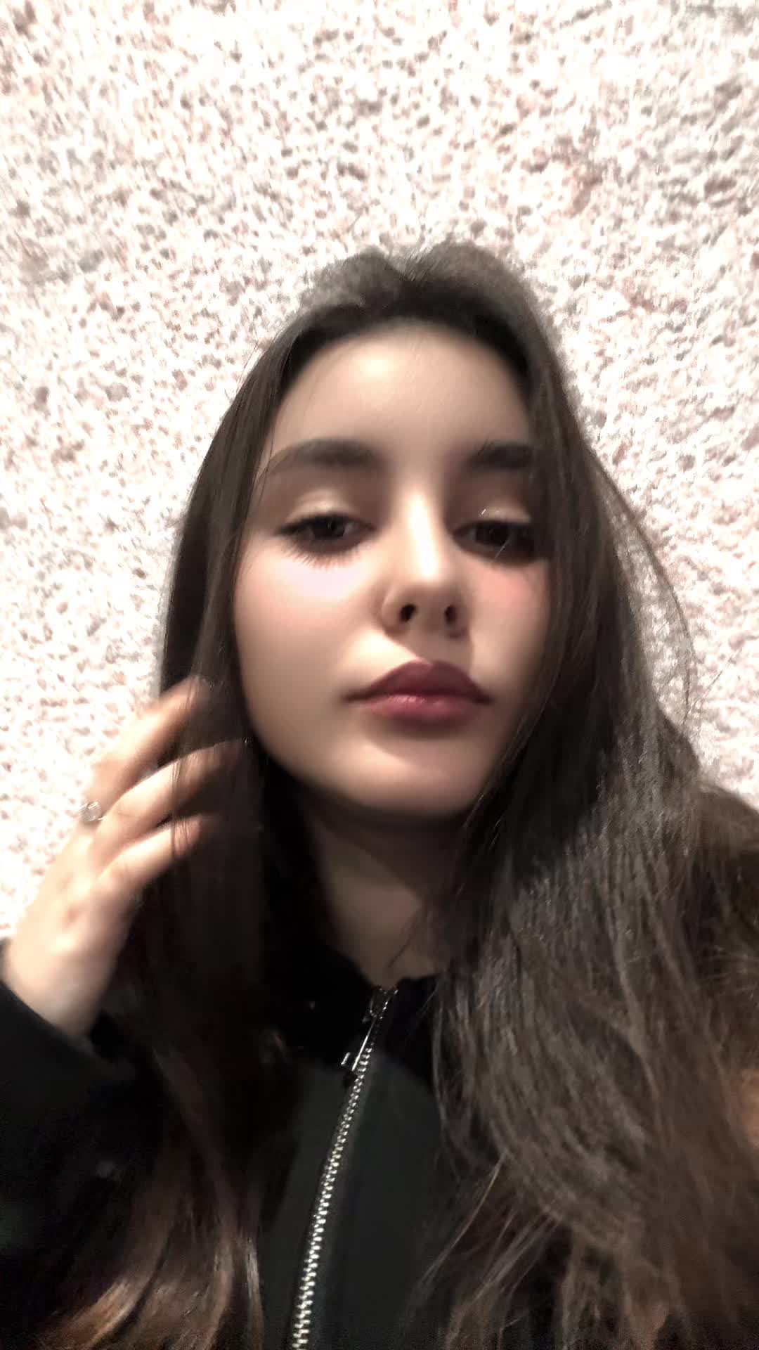 @_aishe_21