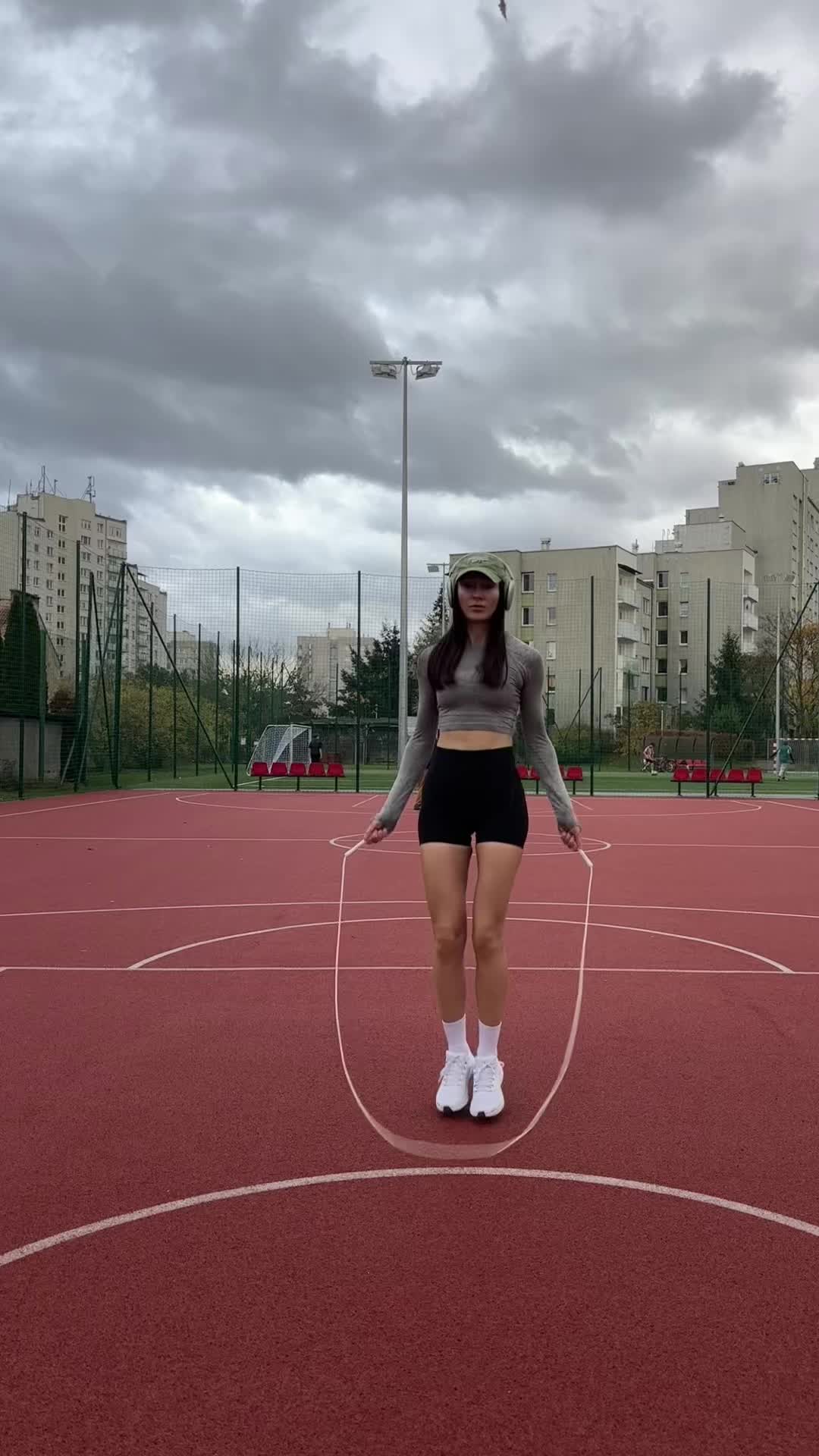 @Lovely Skipping