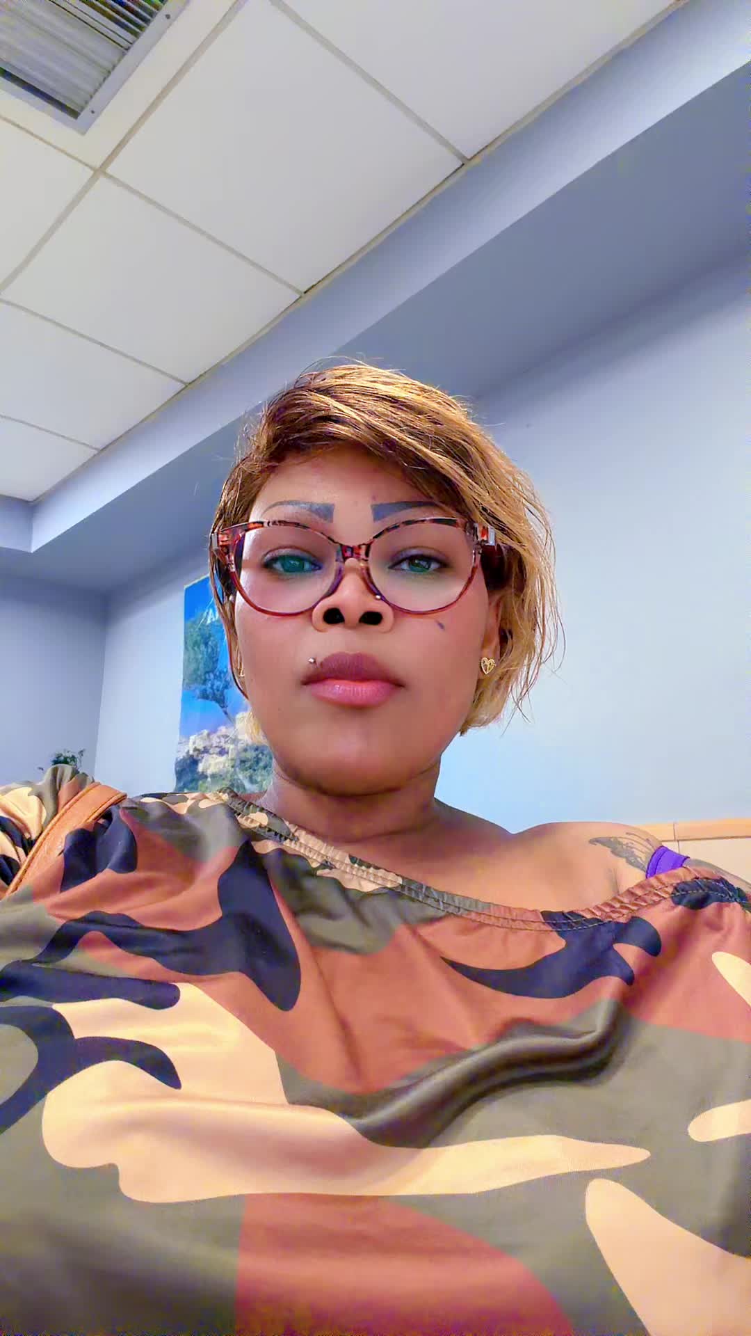 @ladivaclara