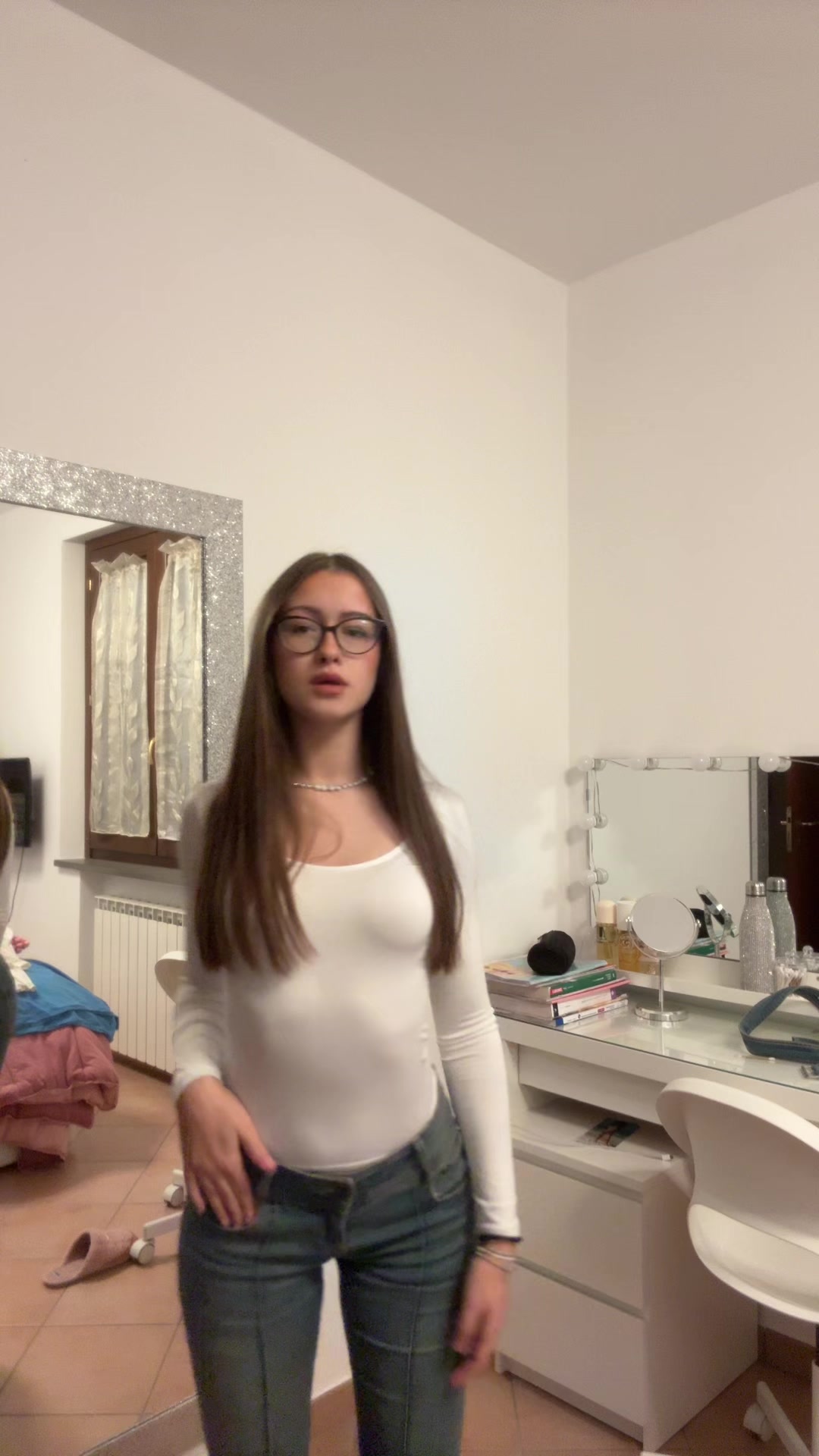 @dafnezafrani