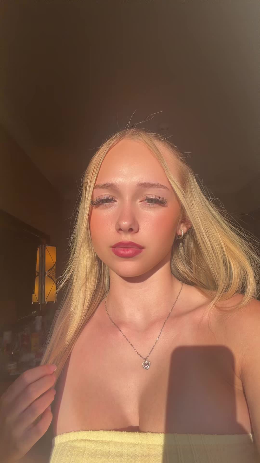 @lo