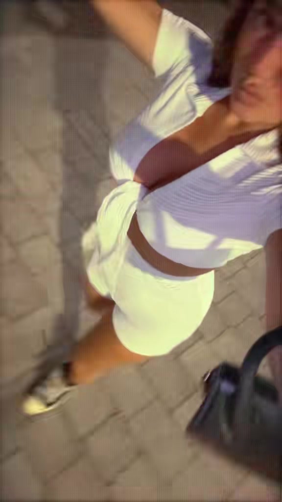 @𝐸𝓂𝓎
