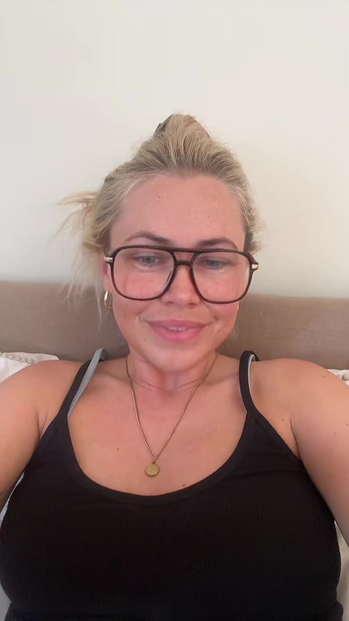 @offscriptelle