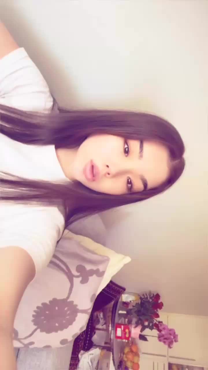 @𝐸🍓