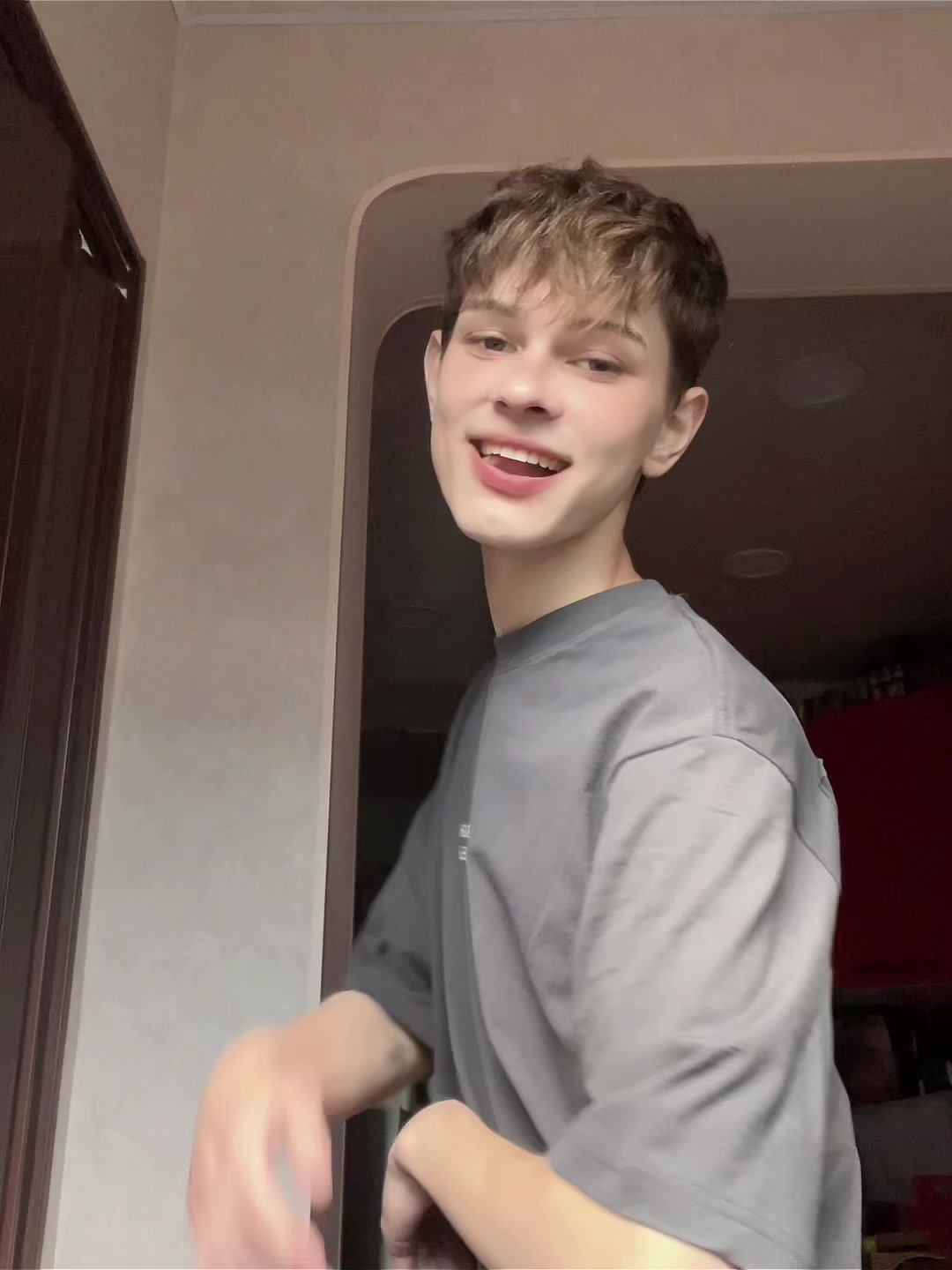 @denniukk