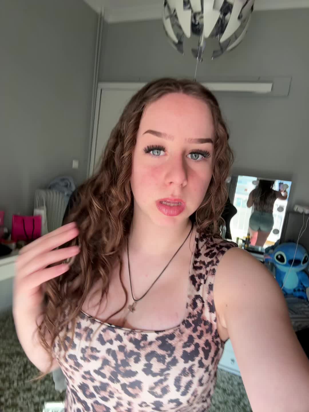 @𝒱𝒶𝓁𝒾𝒶𝒶