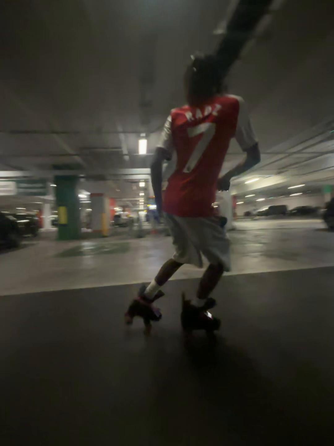 @Řadž🕴🏾