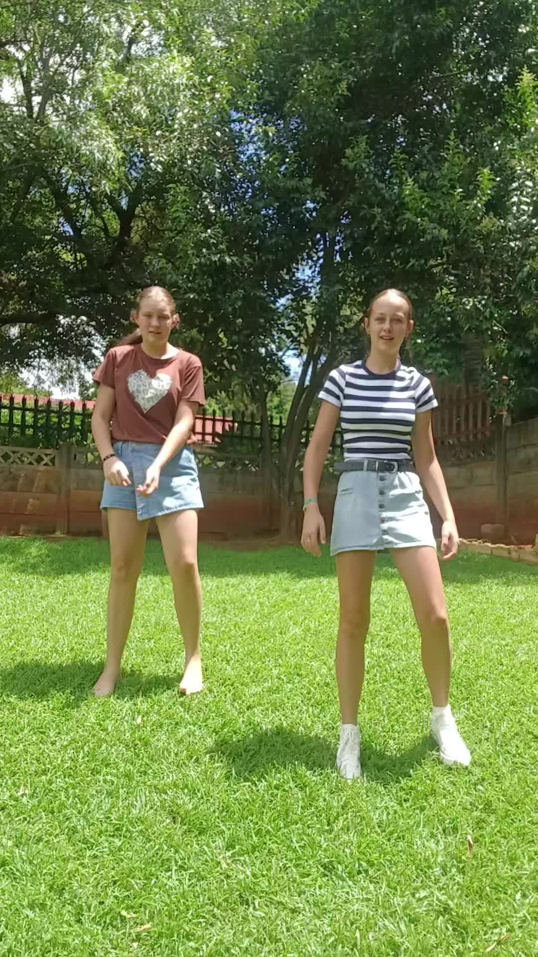 @your_fav_brunette