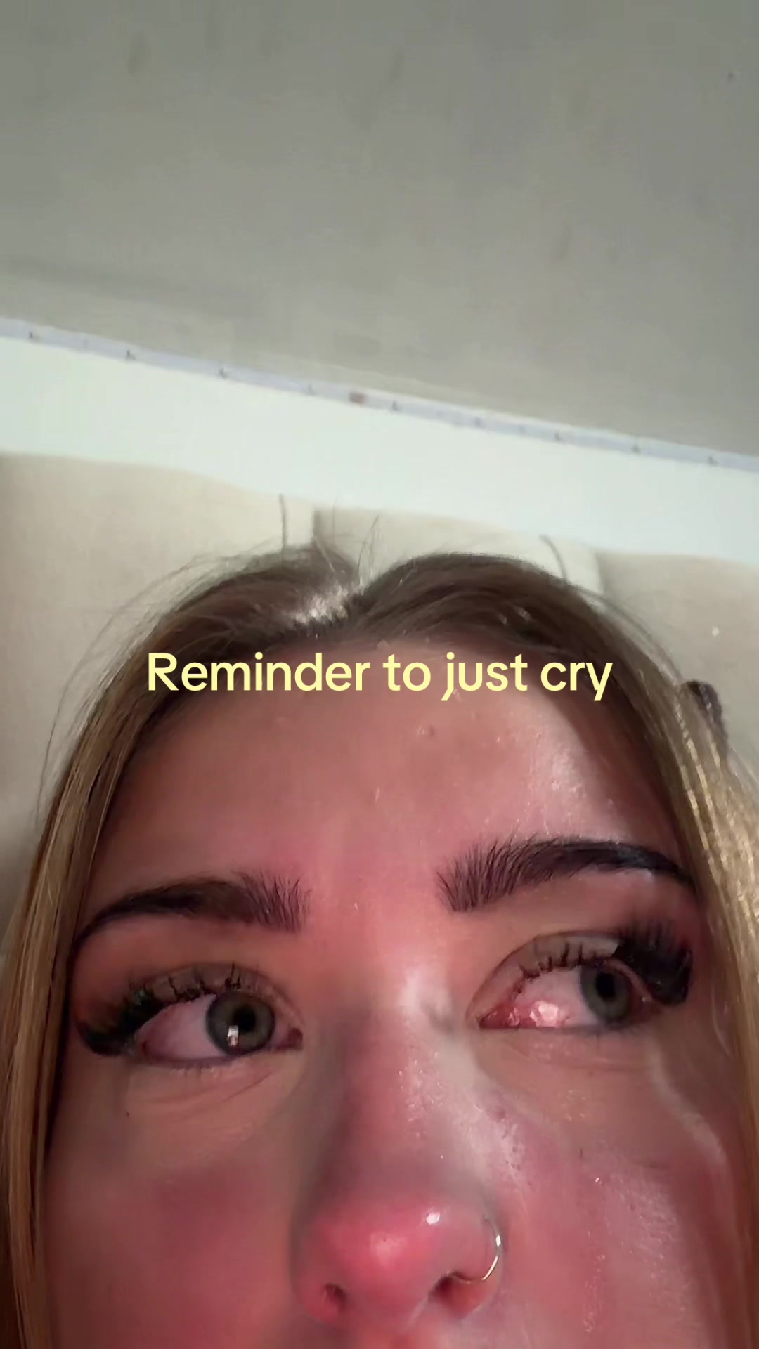 @⃟