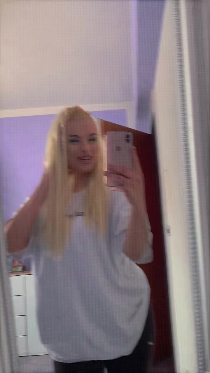 @𝓓𝓮𝓷𝓲𝓼𝓪🖤