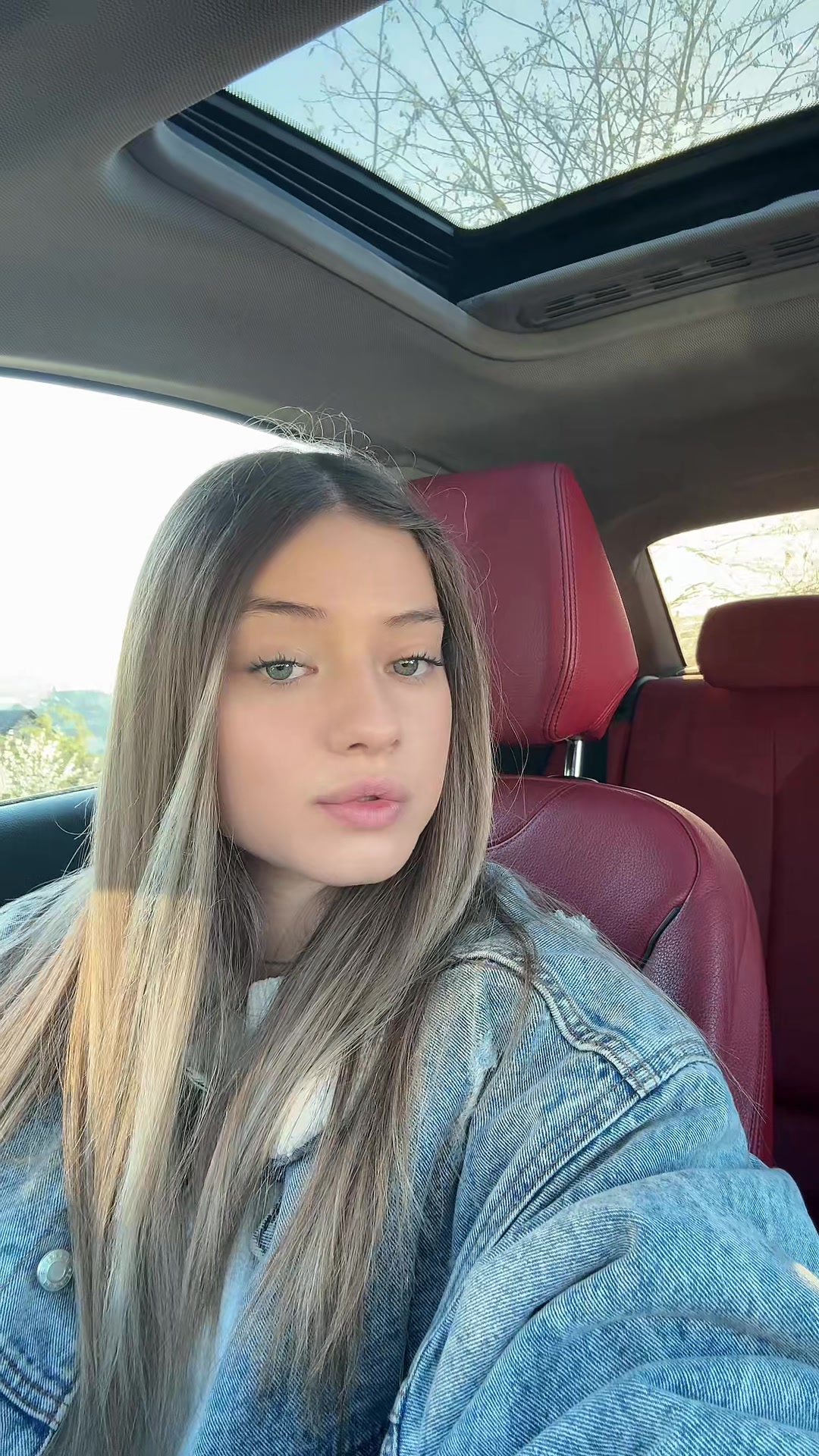 @Chloé Nto