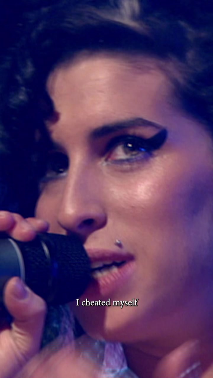 @Amy Winehouse