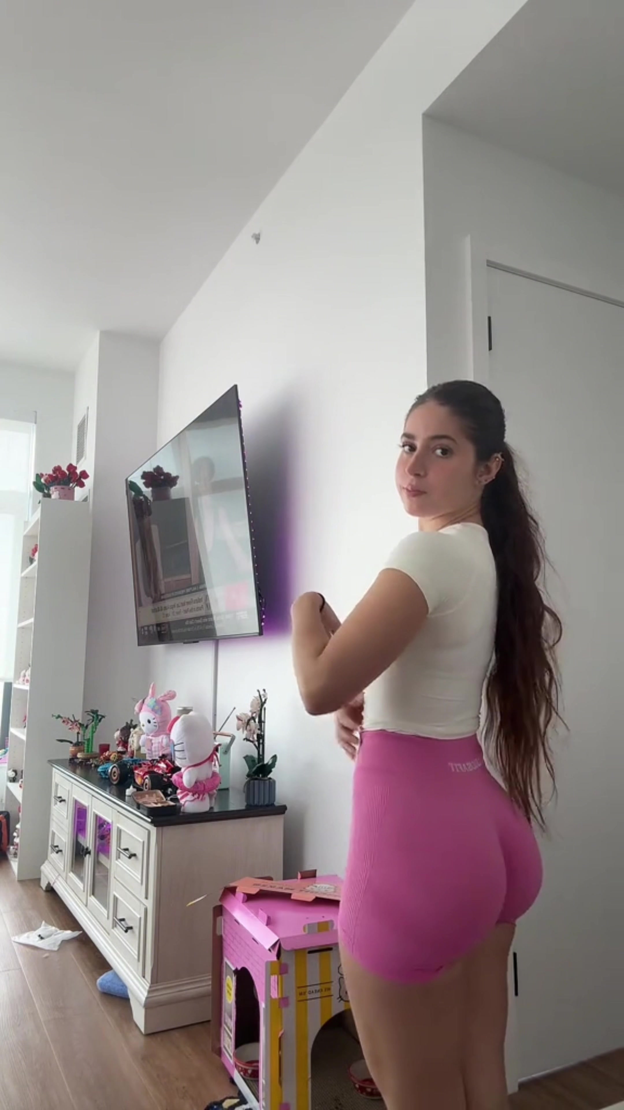 @Emarrb