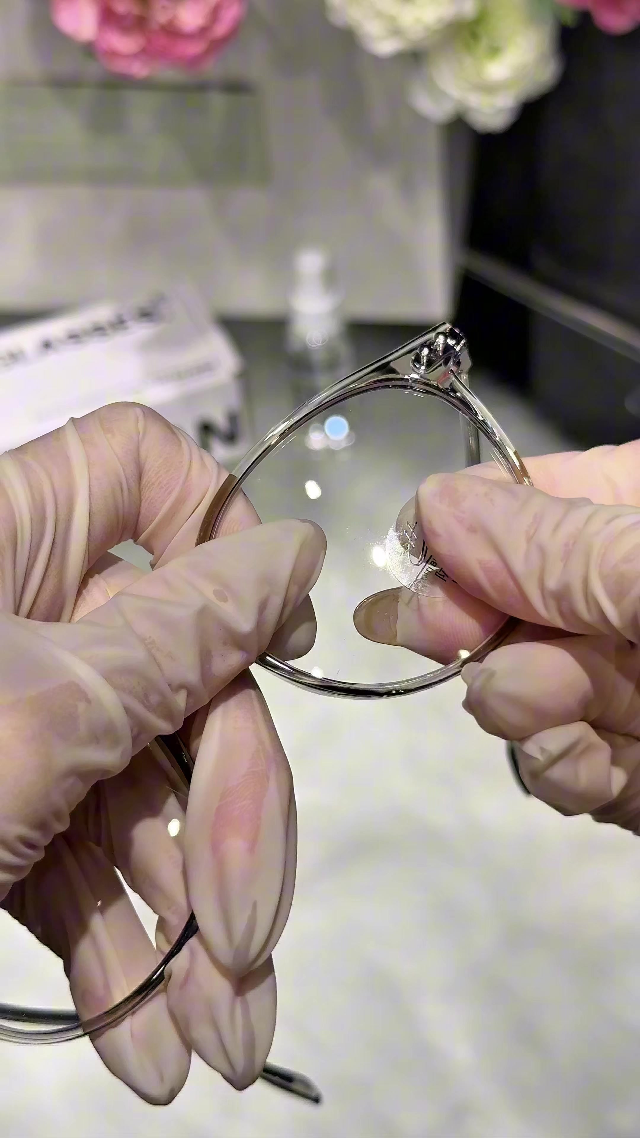 @SWAN GLASSES