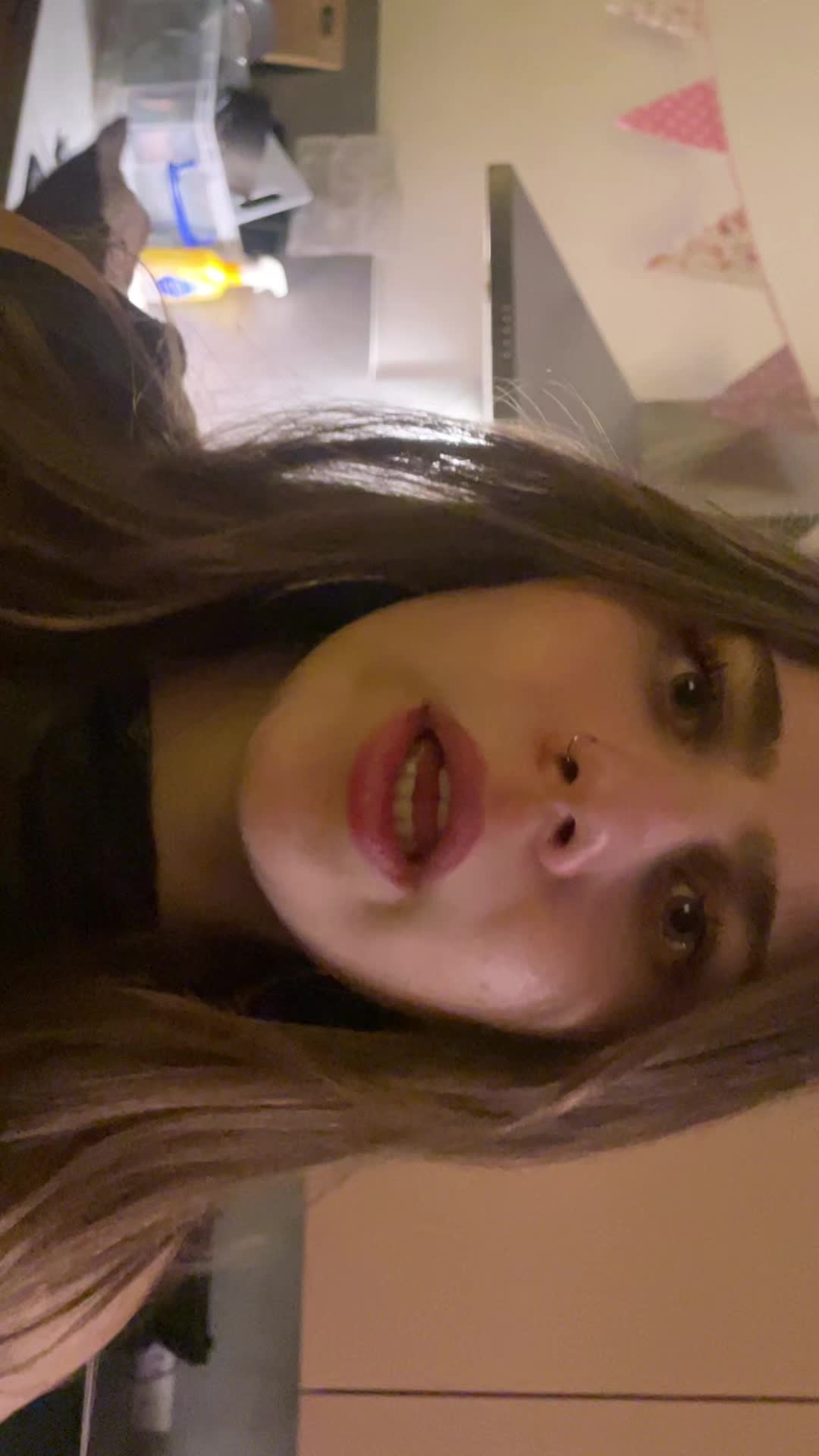 @Flatandconnect