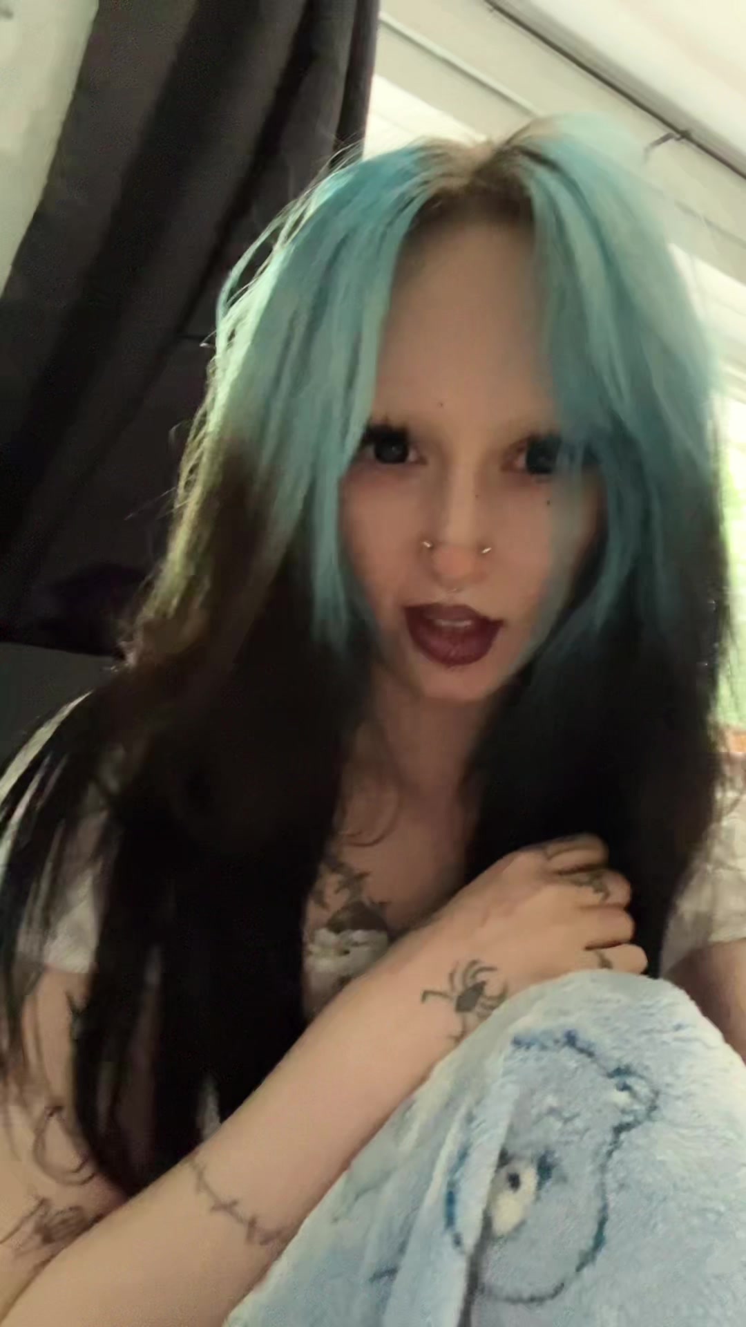 @alienmeowsz