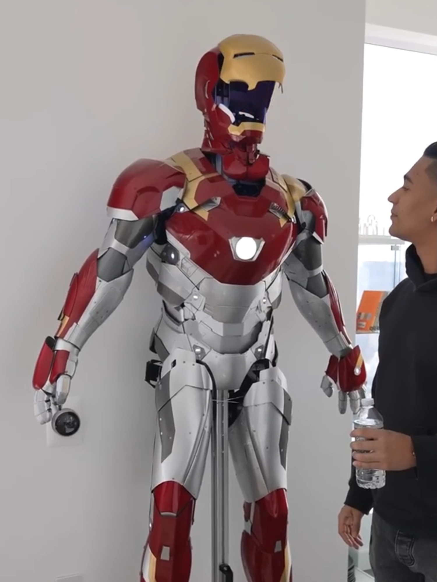 @ExoArc | Real Hero Tech