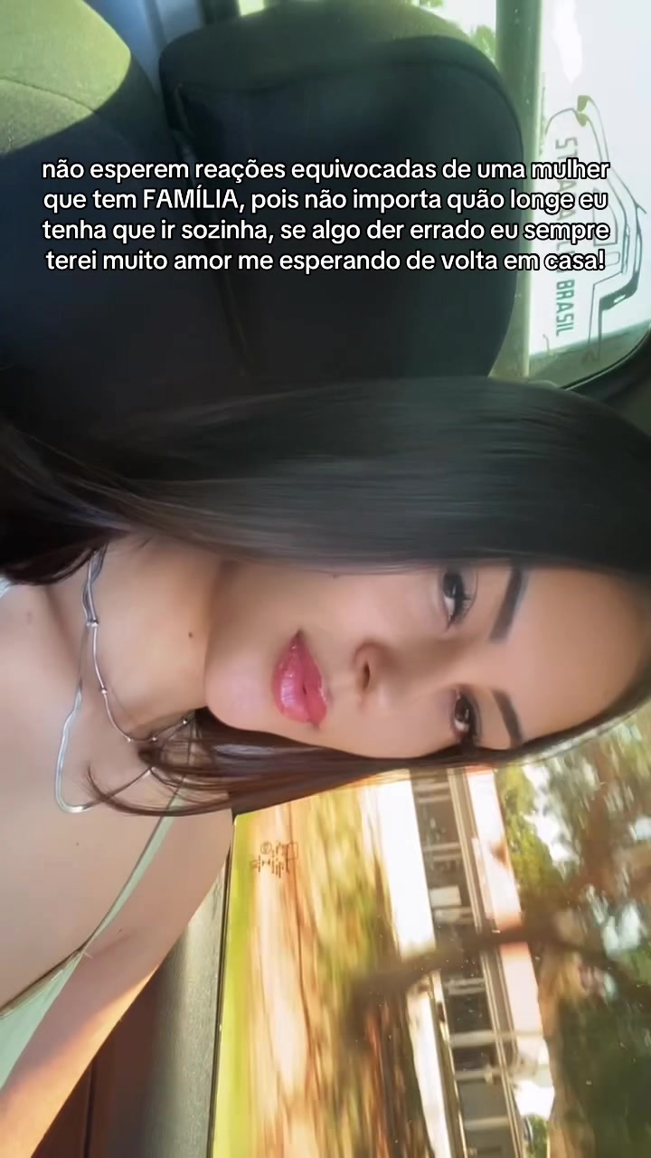 @_emanuellycarolina