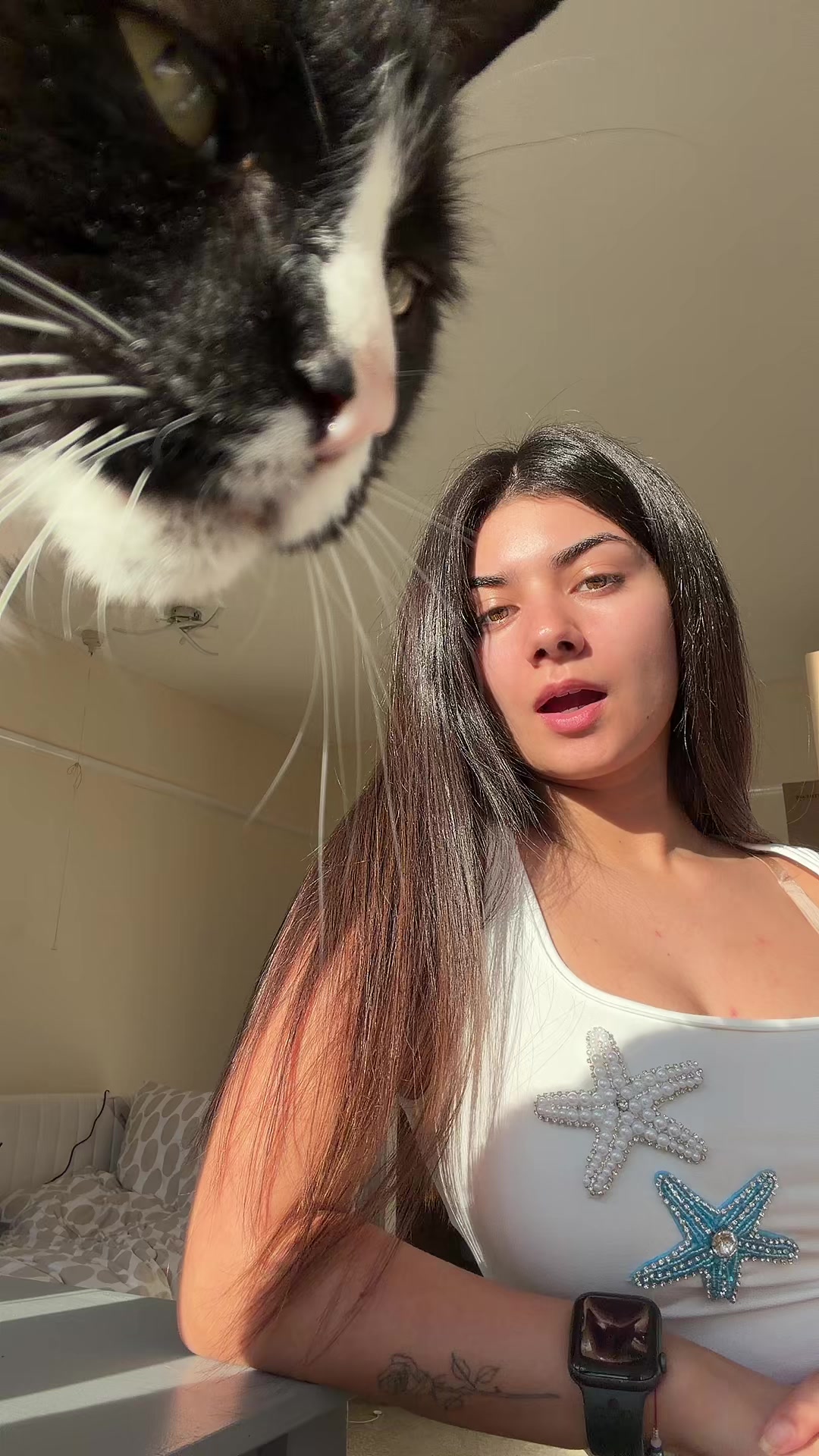 @Valentina Elena