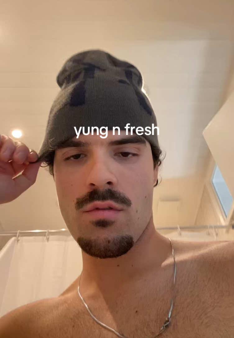 @argy
