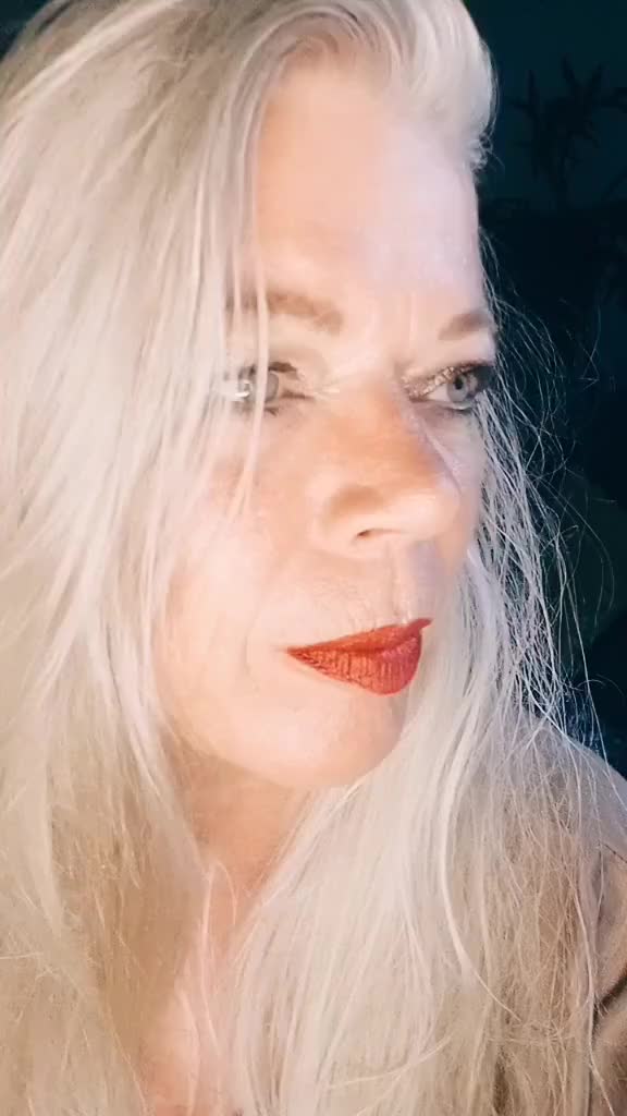 @1ngeh🫴😘