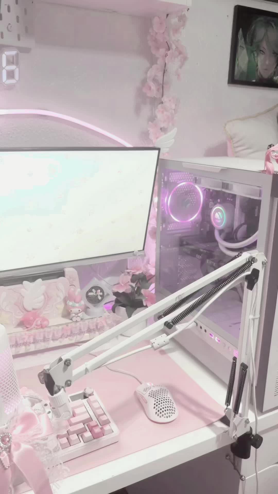 @⋆｡˚ ✩ Strawberry ⋆｡˚ ✩
